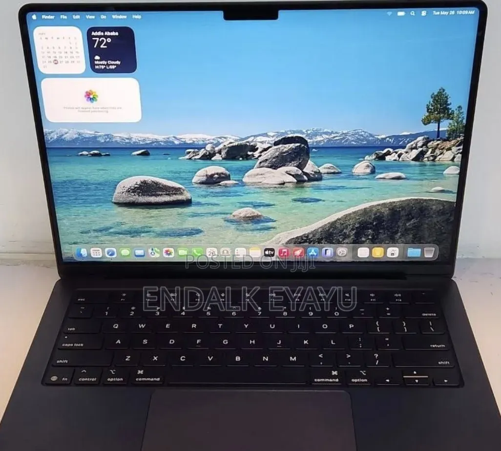 New Laptop Apple MacBook Pro 2025 M5 16GB Apple M5 Pro SSD 512GB