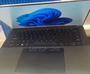 New Laptop Dell XPS 15 16GB Intel Core i7 SSD 512GB