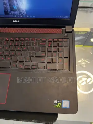 New Laptop Dell Inspiron 15 5577 16GB Intel Core i7 SSD 512GB