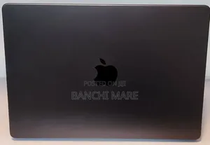 New Laptop Apple MacBook Pro 2025 M5 16GB Apple M5 SSD 512GB