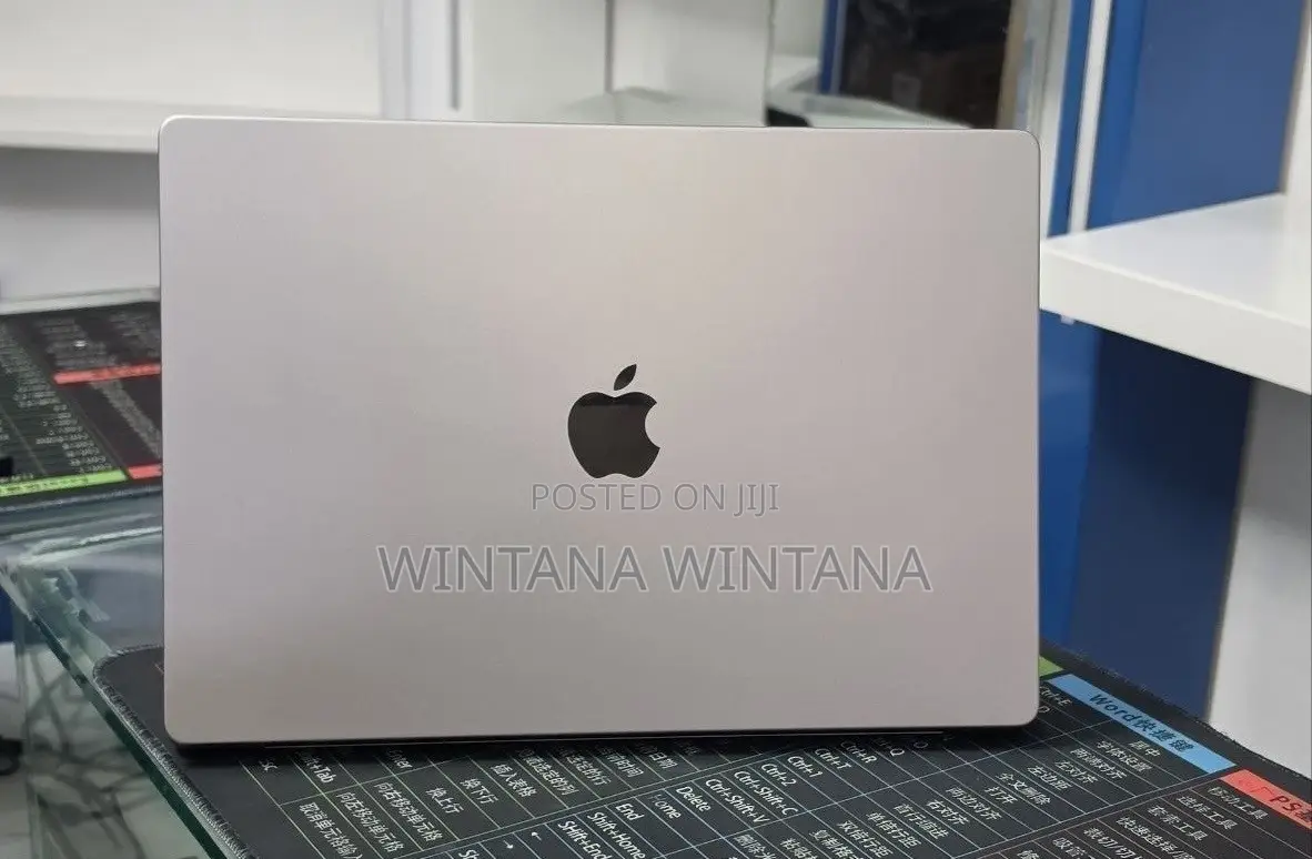 Laptop Apple MacBook Pro 2020 M1 32GB Apple M1 Pro SSD 512GB