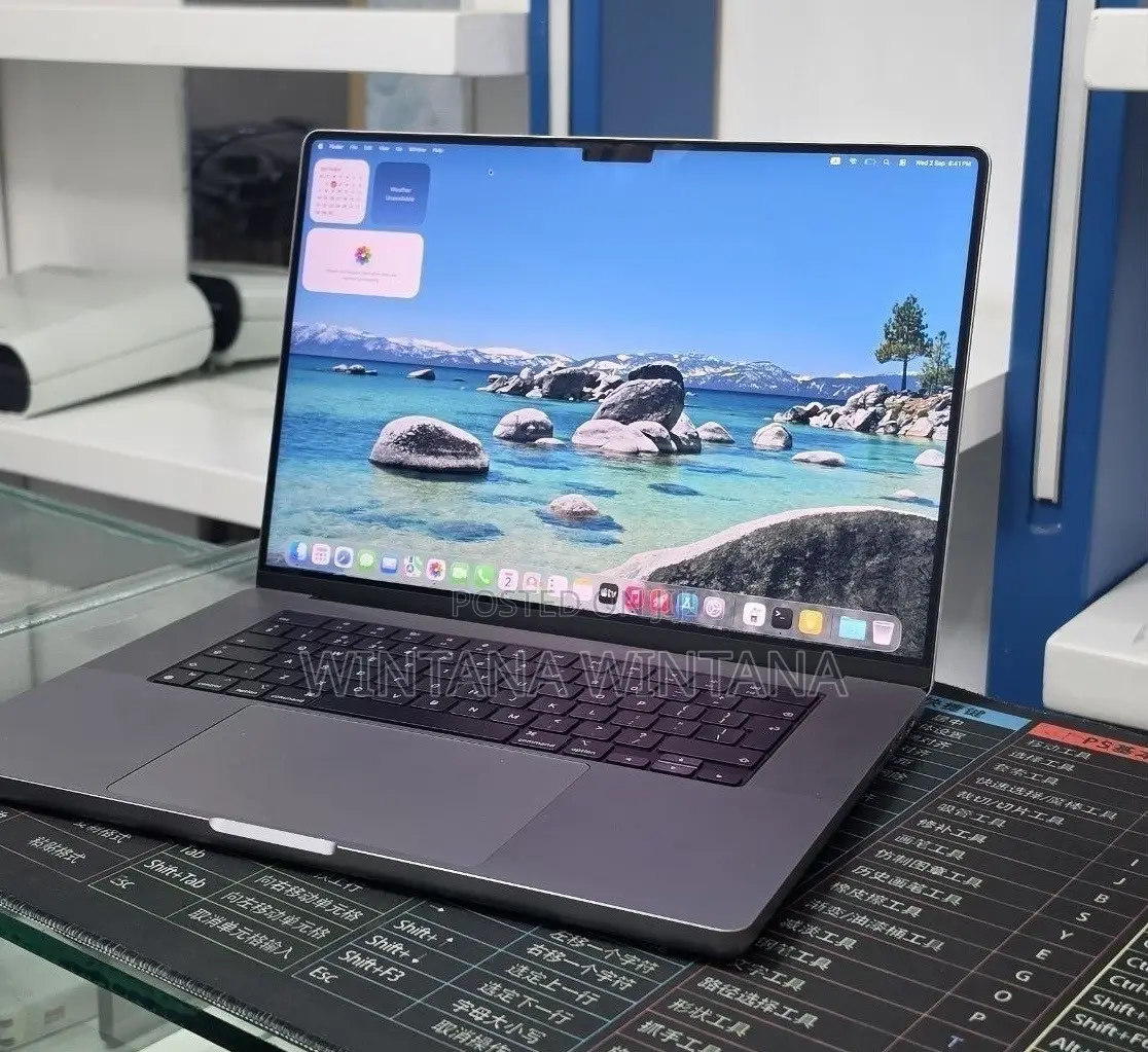 Laptop Apple MacBook Pro 2020 M1 32GB Apple M1 Pro SSD 512GB