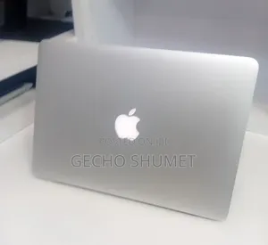 New Laptop Apple MacBook Pro 8GB SSD 256GB