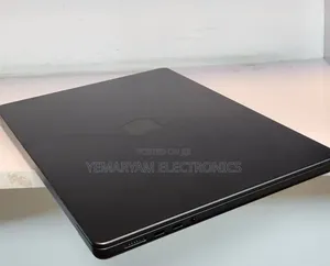 New Laptop Apple MacBook Pro 2025 M5 16GB Apple M5 SSD 512GB