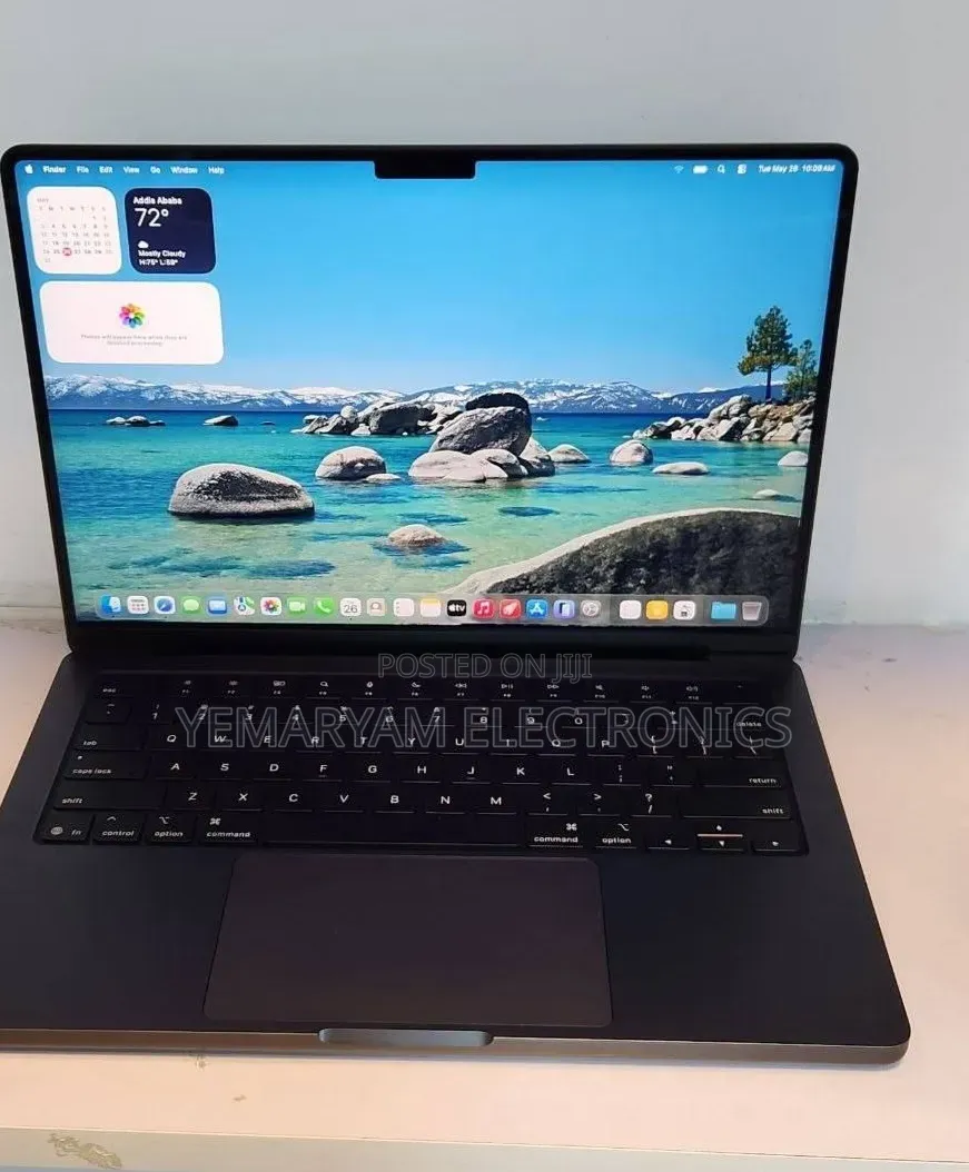 New Laptop Apple MacBook Pro 2025 M5 16GB Apple M5 SSD 512GB
