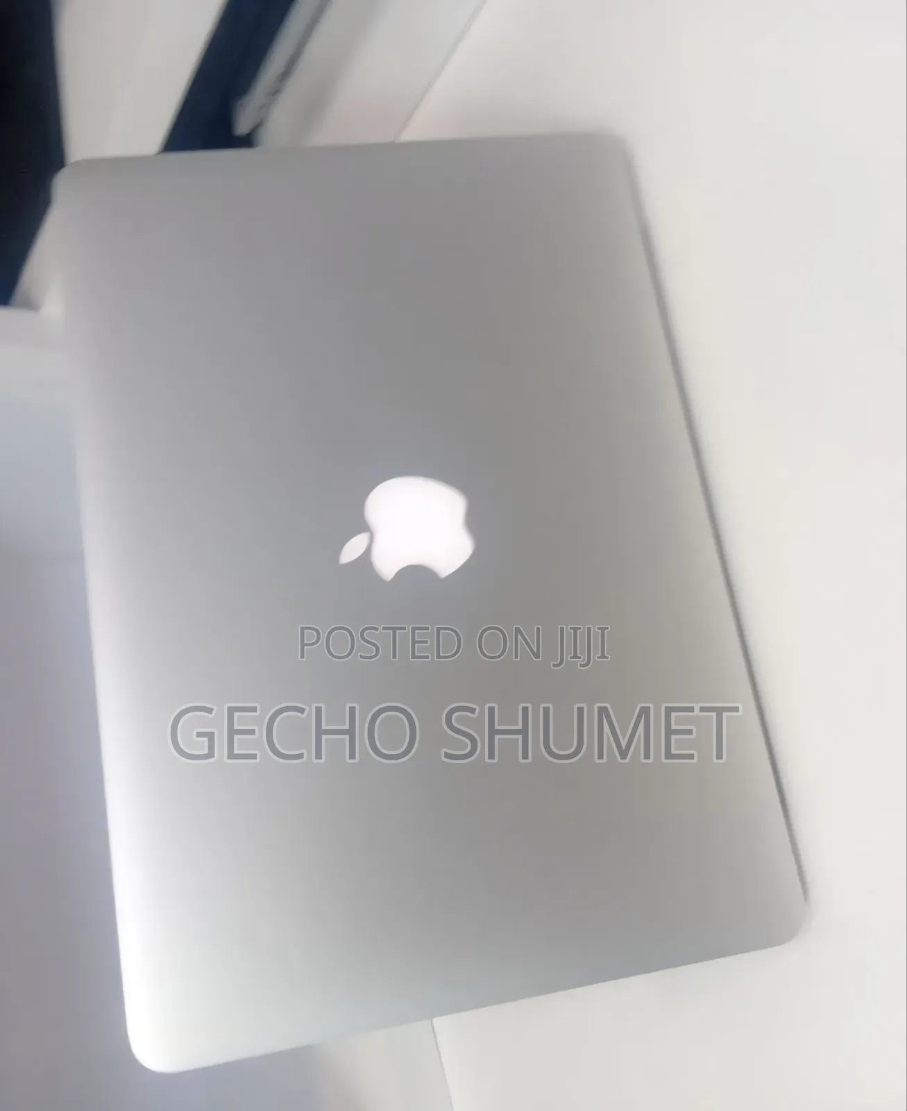 New Laptop Apple MacBook Pro 8GB SSD 256GB