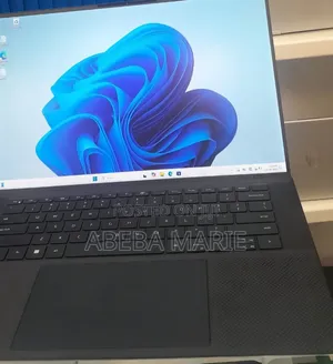 New Laptop Dell XPS 15 16GB Intel Core i7 SSD 512GB