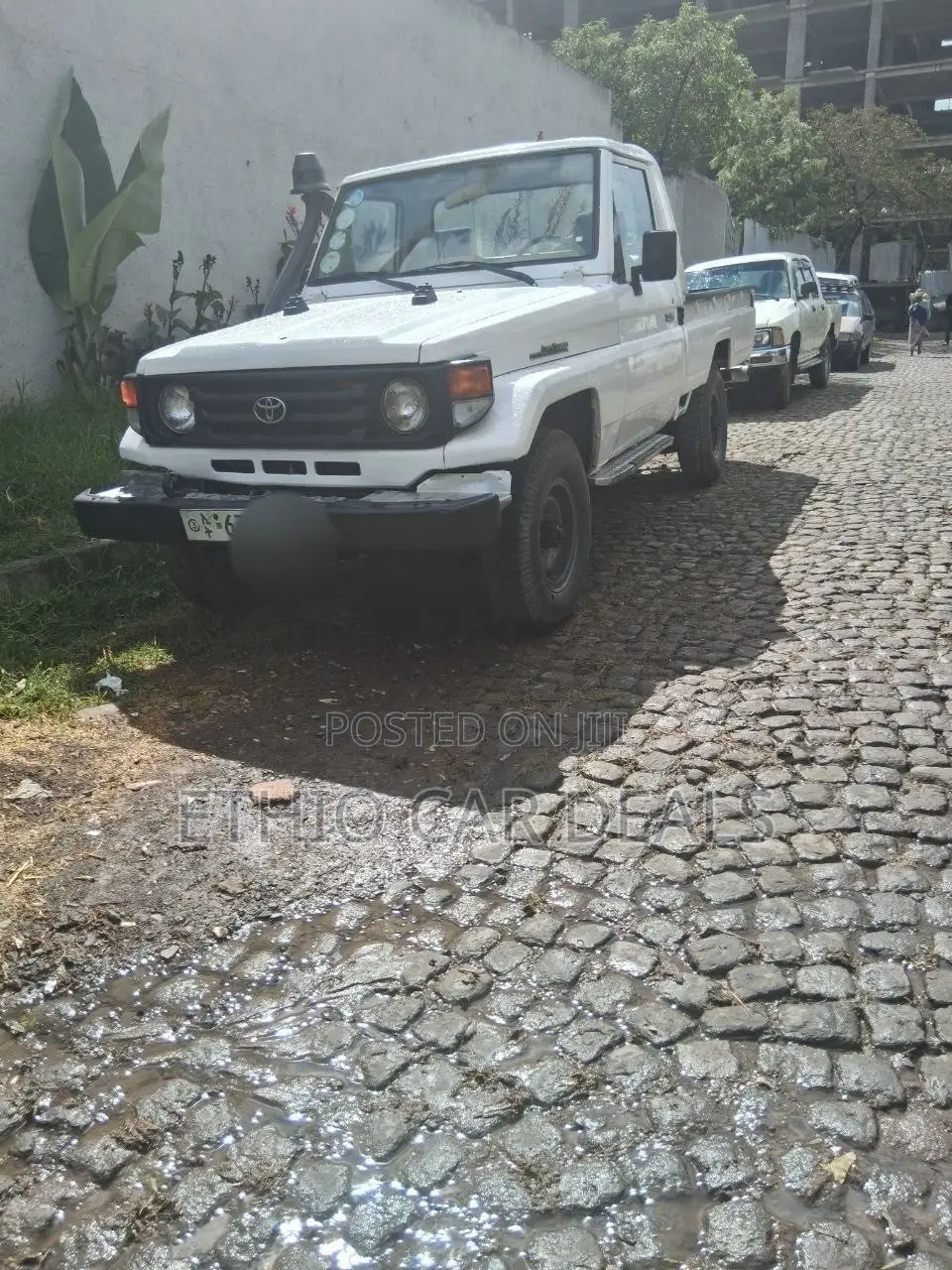 Toyota Land Cruiser 90 1997 White