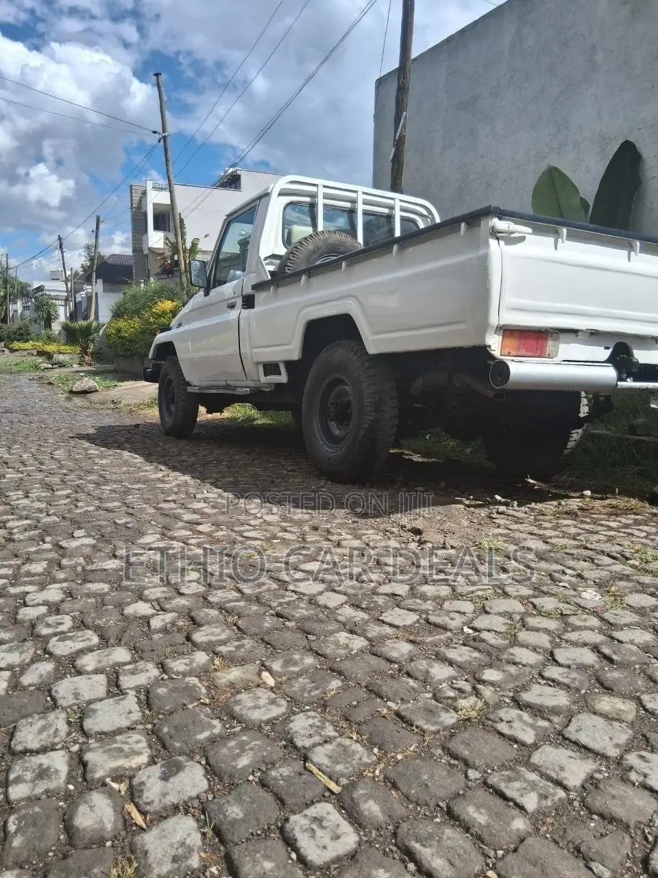 Toyota Land Cruiser 90 1997 White