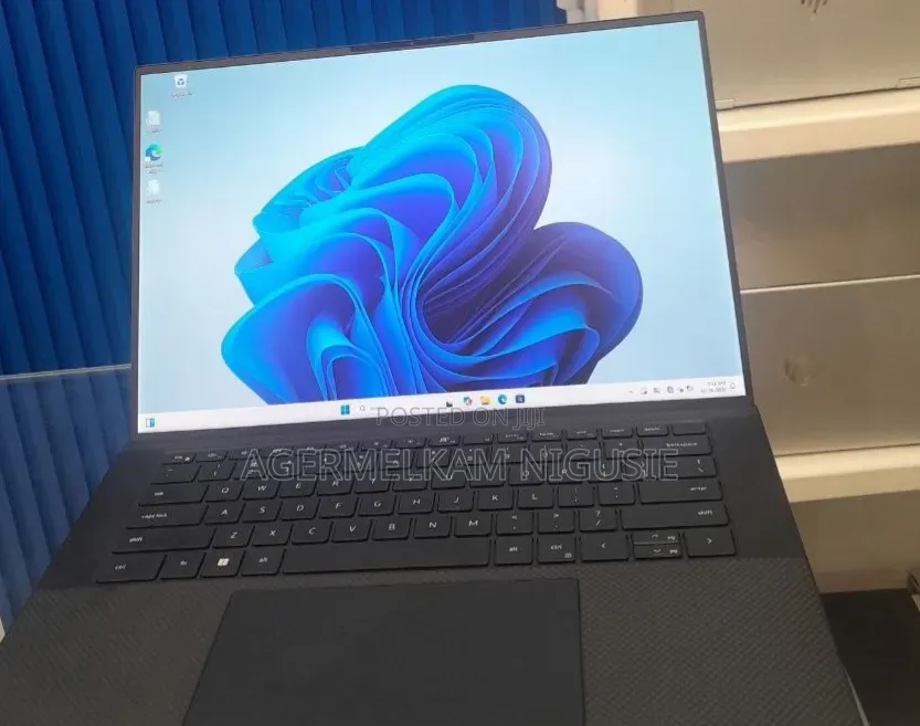 New Laptop Dell XPS 15 16GB Intel Core i7 SSD 512GB