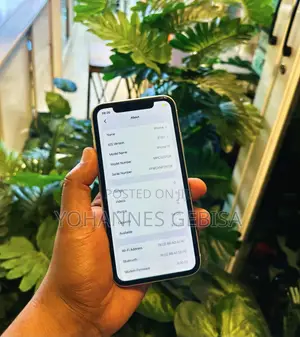Apple iPhone 11 64 GB White