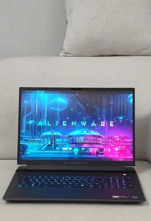 New Laptop Alienware M18 R2 32GB Intel Core i9 SSD 2T