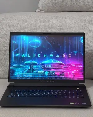 New Laptop Alienware M18 R2 32GB Intel Core i9 SSD 2T