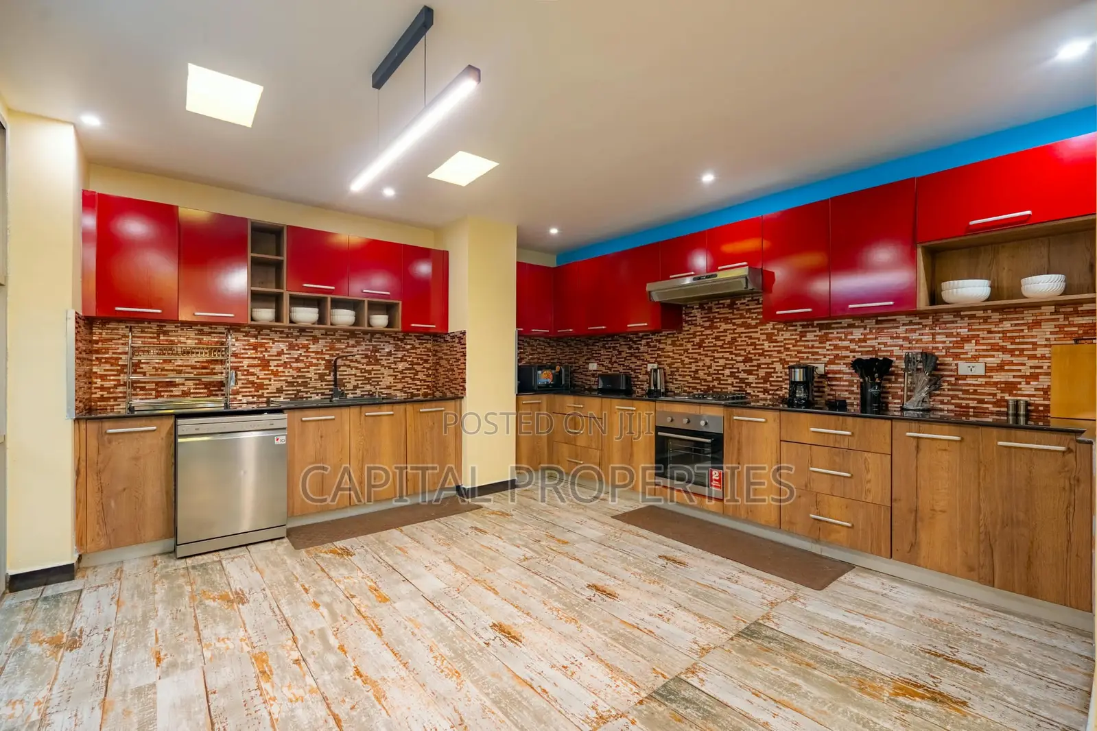 Furnished 6bdrm House in Arada for rent