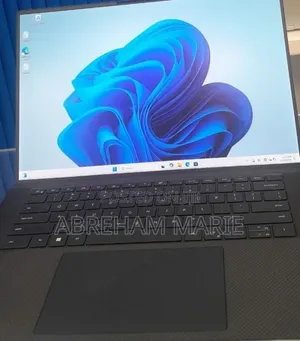 New Laptop Dell XPS 15 16GB Intel Core i7 SSD 512GB