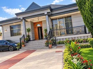 5bdrm Villa in Addis Ababa Wesen, Bole for sale