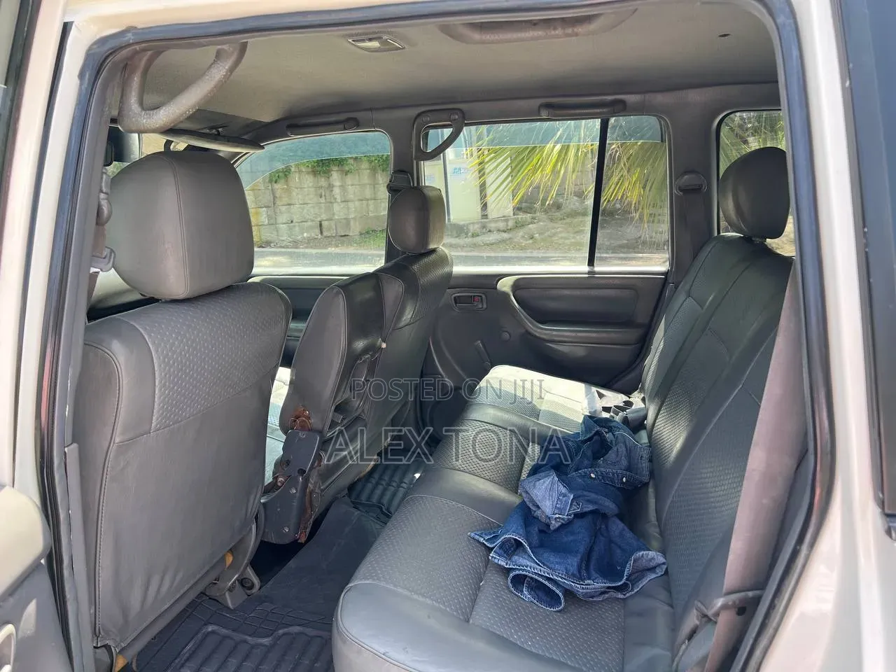 Toyota Land Cruiser 1999 White