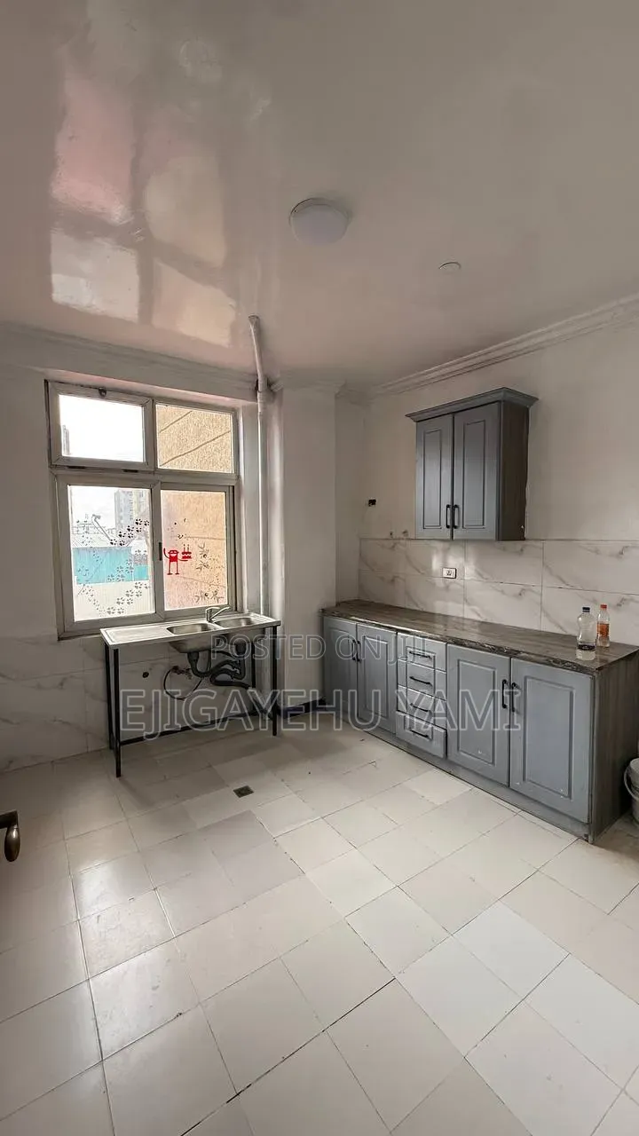 Furnished 3bdrm Condo in Condominium, Bole for sale