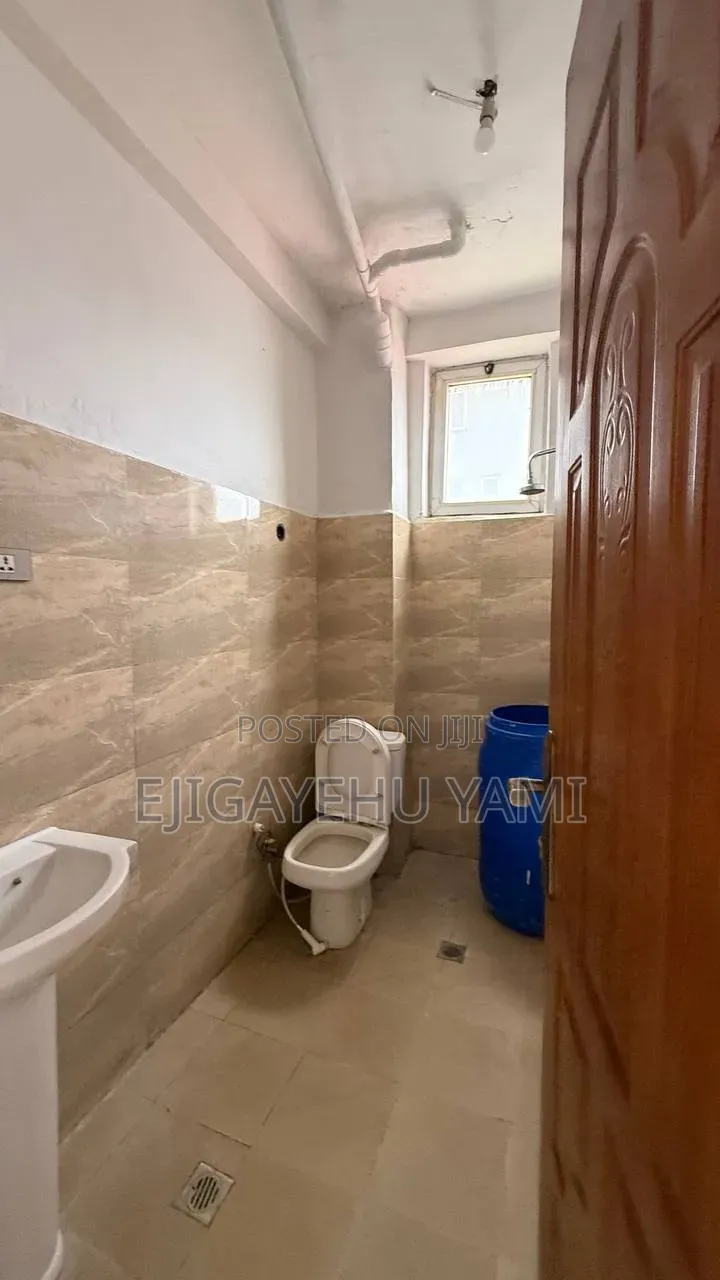 Furnished 3bdrm Condo in Condominium, Bole for sale