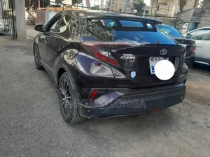 Toyota C-HR 2020 Gray