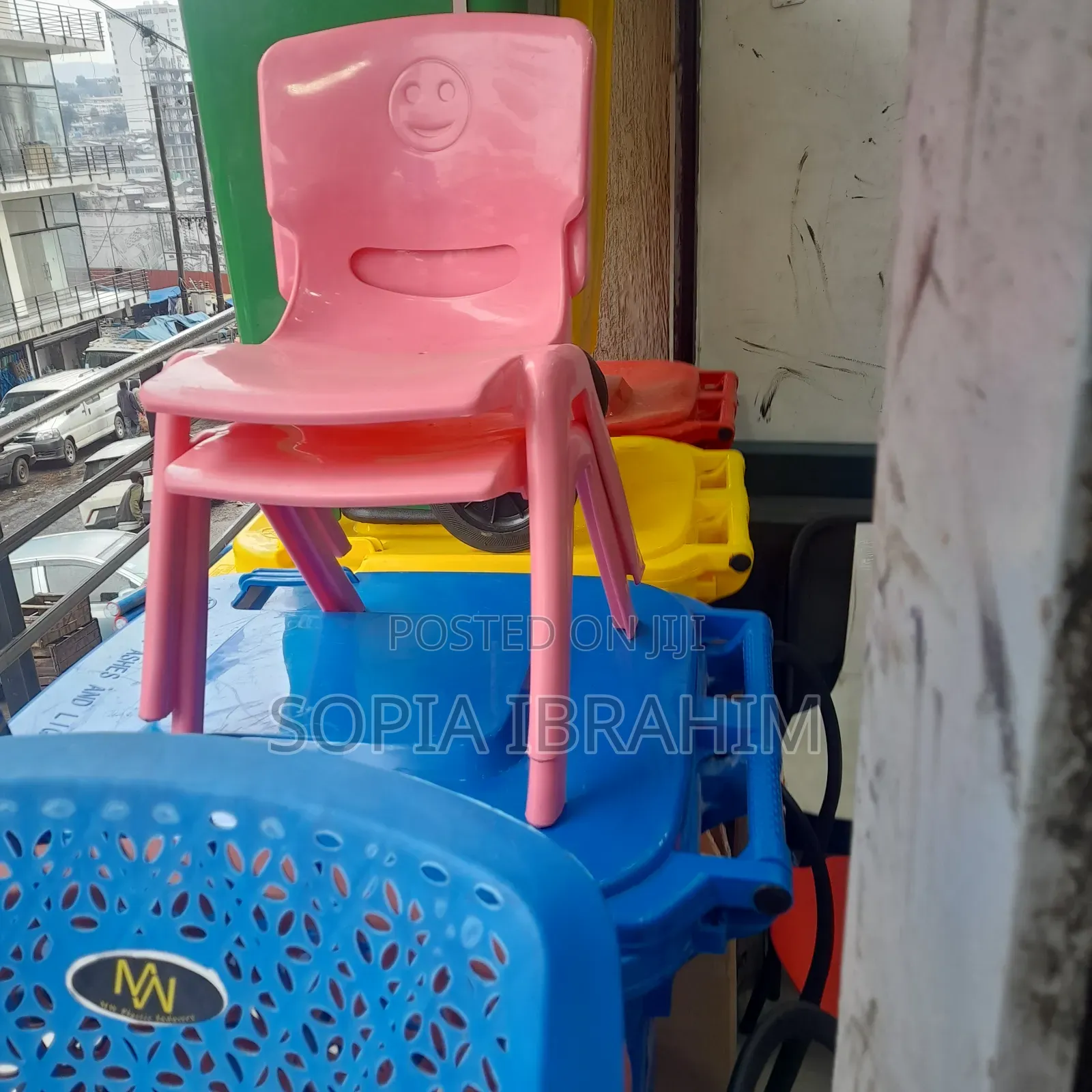 Plastic Chire