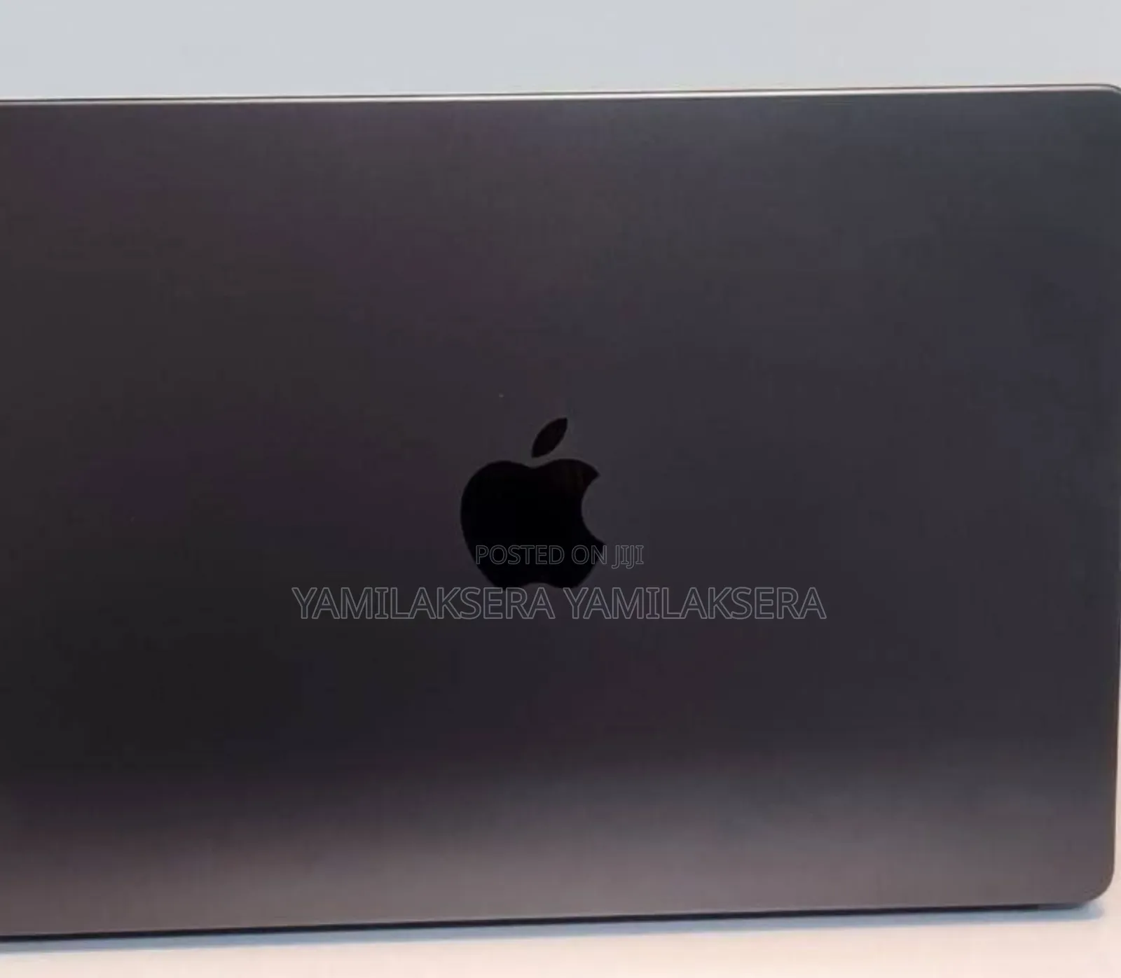 New Laptop Apple MacBook Pro 2025 M5 16GB Apple M5 SSD 512GB