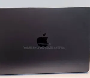 New Laptop Apple MacBook Pro 2025 M5 16GB Apple M5 SSD 512GB