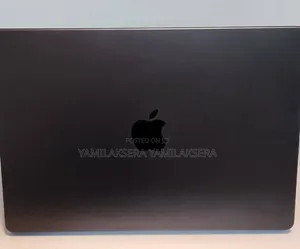 New Laptop Apple MacBook Pro 2025 M5 16GB Apple M5 SSD 512GB
