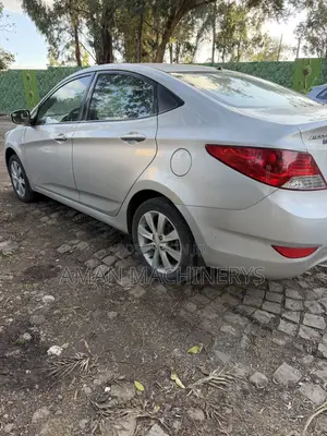 Hyundai Accent 2014 Silver