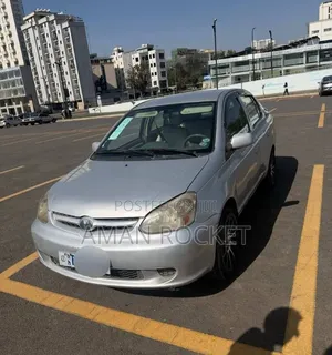 Toyota Platz 2004 Silver