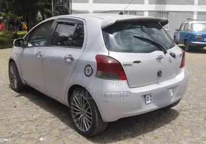 Toyota Yaris 2008 Silver