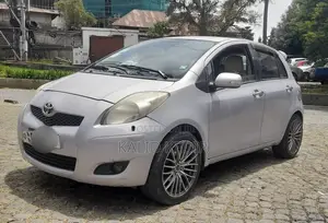 Toyota Yaris 2008 Silver