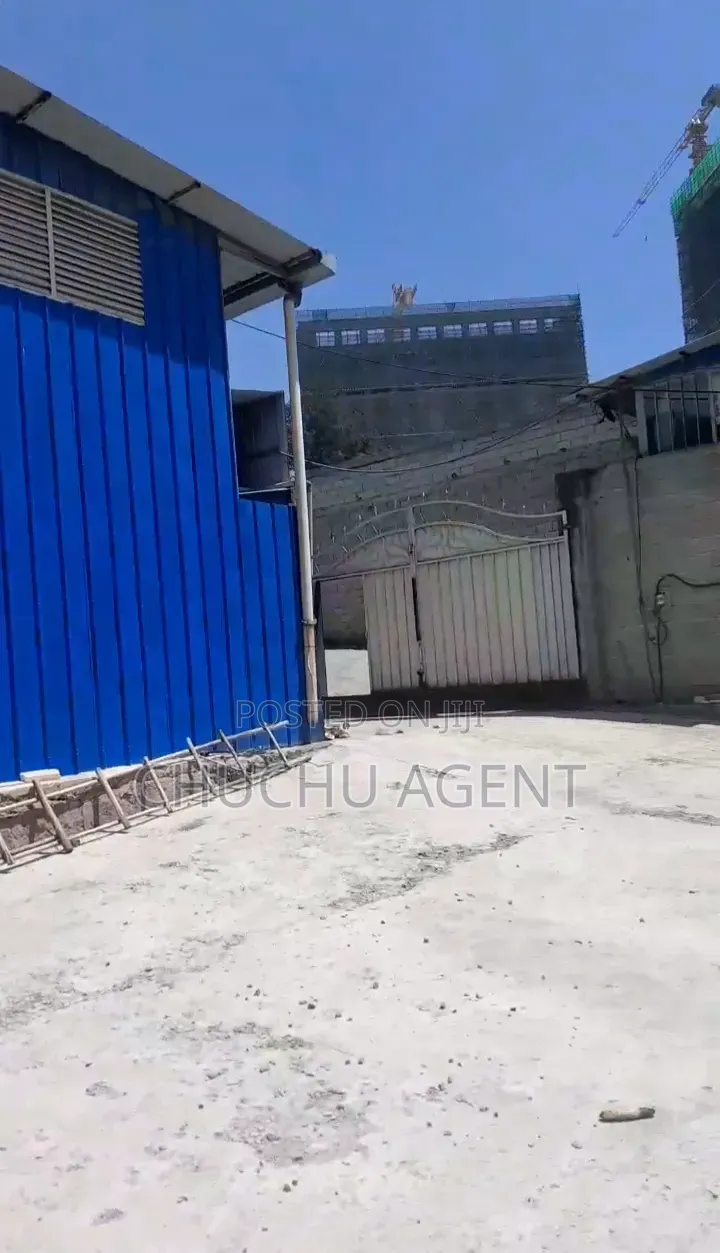 ኪራይ ለመኪና ለጋራዥ : ለመኪና ማከማቻ ወይም ለማንኛውም ማምረቻ የሚሆን