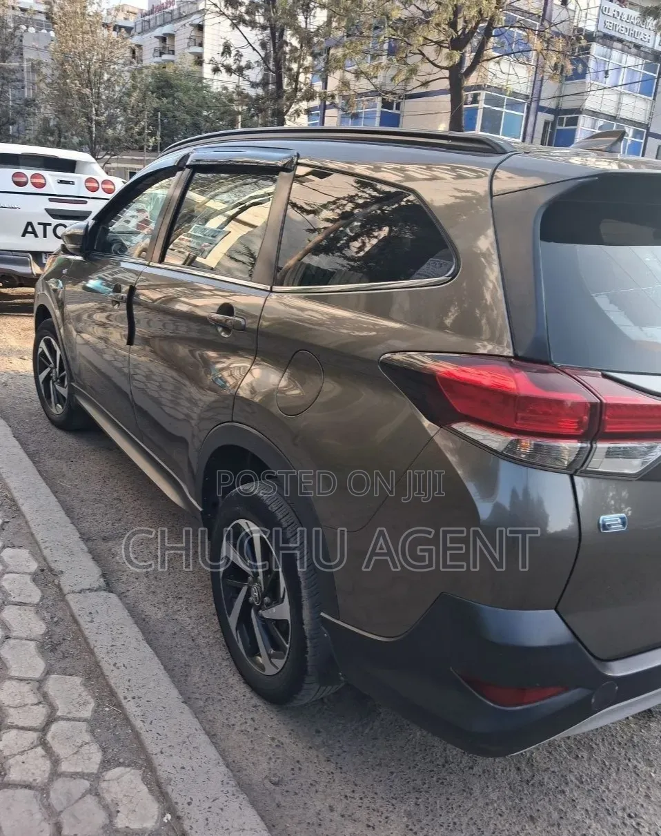 Toyota Rush 2022 Gray