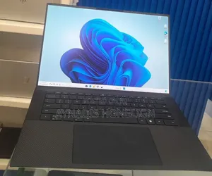 New Laptop Dell XPS 15 16GB Intel Core i7 SSD 512GB