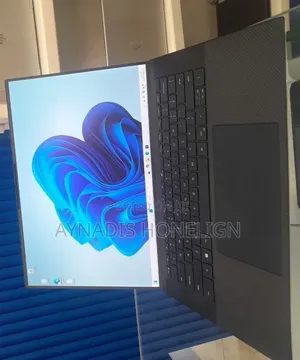 New Laptop Dell XPS 15 16GB Intel Core i7 SSD 512GB