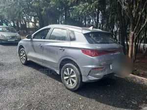 BYD E2 43 kWh 94 hp FWD 2024 Gray