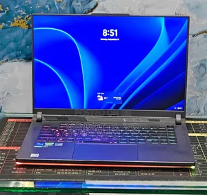 New Laptop Asus ROG Strix G16 16GB Intel Core i7 SSD 1T