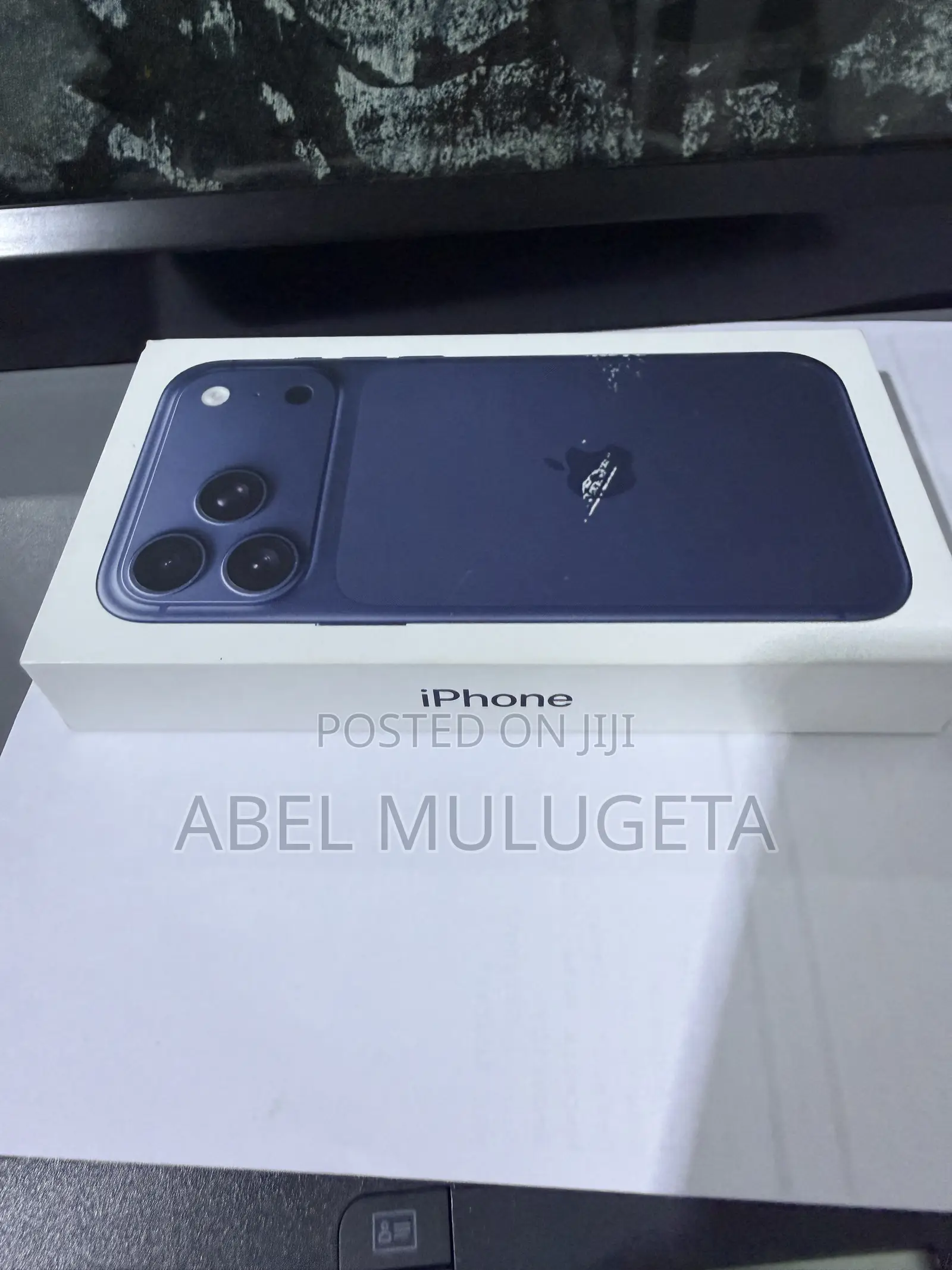 New Apple iPhone 17 Pro Max 256 GB Blue