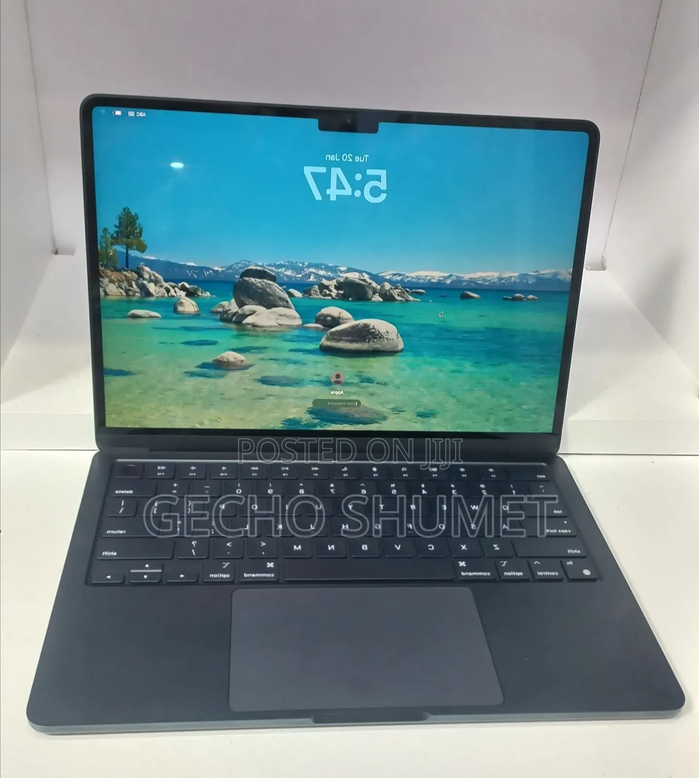 New Laptop Apple MacBook Air 2022 M2 8GB Apple M2 SSD 256GB