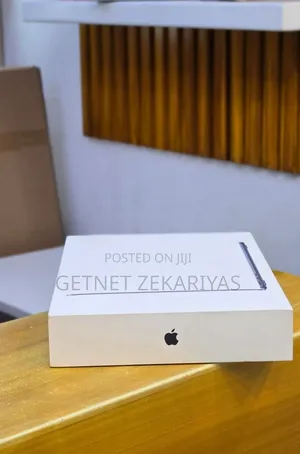 New Laptop Apple MacBook Air 2026 M5 16GB Apple M5 SSD 512GB