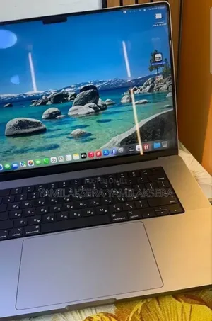 New Laptop Apple MacBook Pro 2021 M1 32GB Apple M1 Pro SSD 512GB