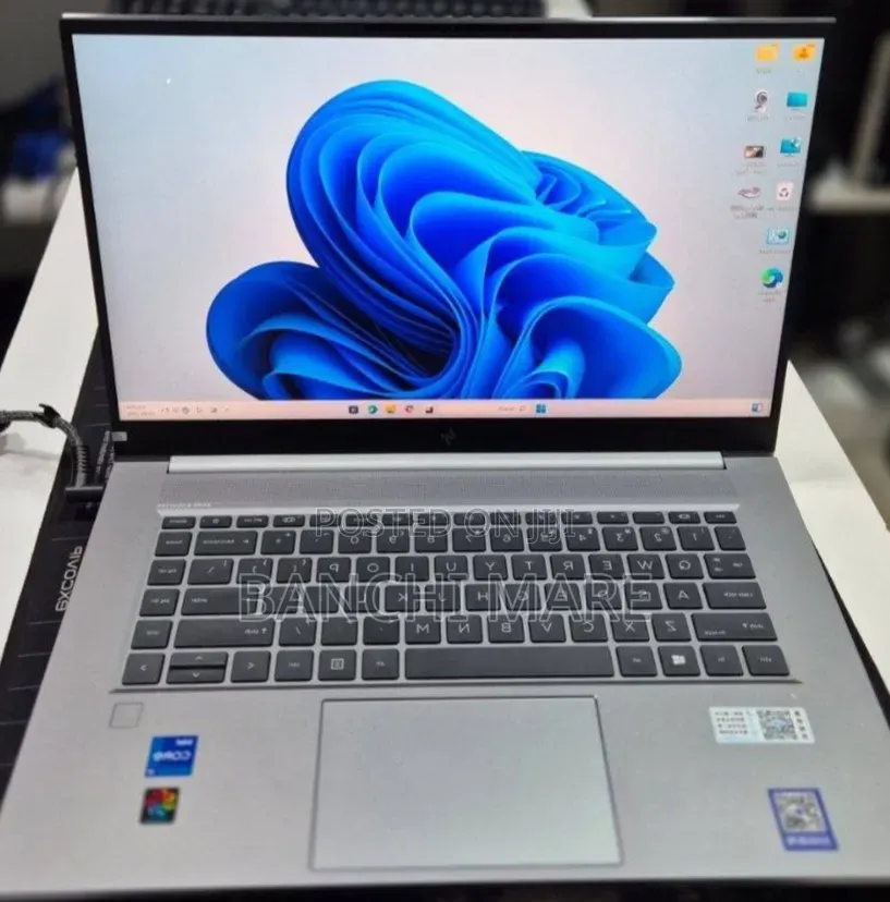 New Laptop HP ZBook Studio 32GB Intel Core 7 SSD 1T