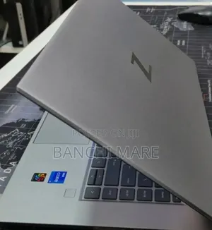 New Laptop HP ZBook Studio 32GB Intel Core 7 SSD 1T
