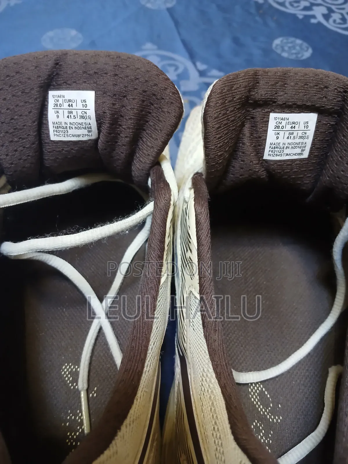 ASICS Size 44
