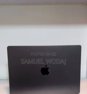 New Laptop Apple MacBook Pro 2017 16GB Apple M5 Pro SSD 512GB