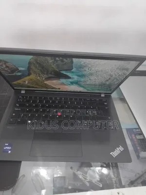 New Laptop Lenovo ThinkPad T14 16GB Intel Core i7 SSD 512GB