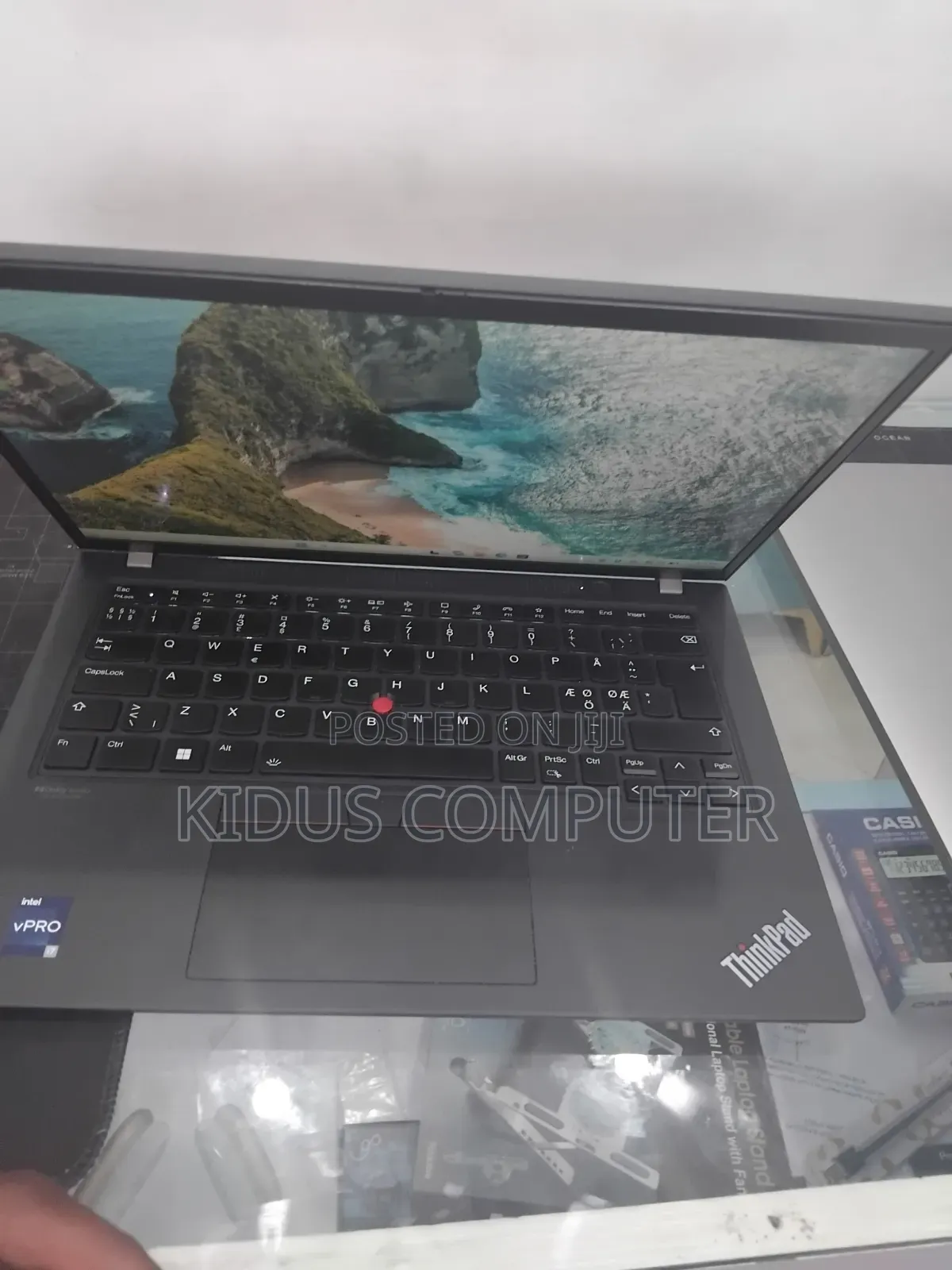 New Laptop Lenovo ThinkPad T14 16GB Intel Core i7 SSD 512GB