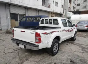 Toyota Hilux 2015 White