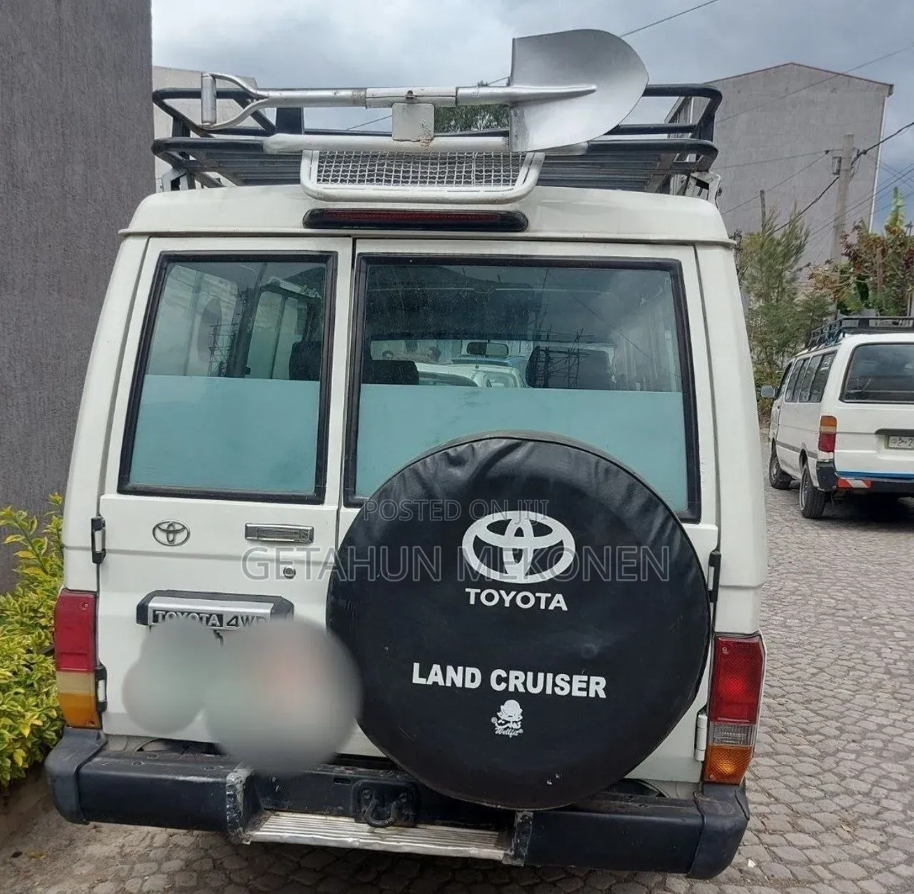 Toyota Land Cruiser 2012 White
